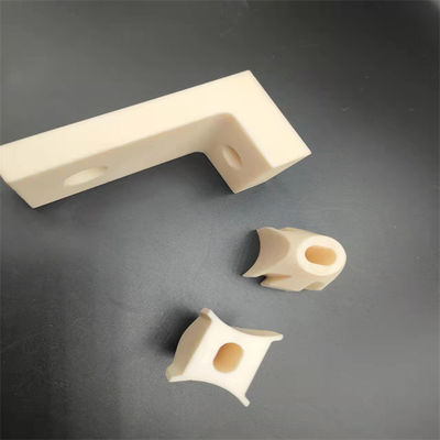 CNCのマシニング センターの高精度の酸化アルミニウムの版はカスタマイズした