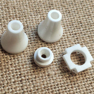 ジルコニアのアルミナの陶磁器のノズル5000Mpa 88HRAの精密な粉砕