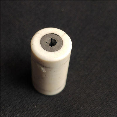 耐熱性アルミナの陶磁器の部品3.9g/cm3のアルミナの管