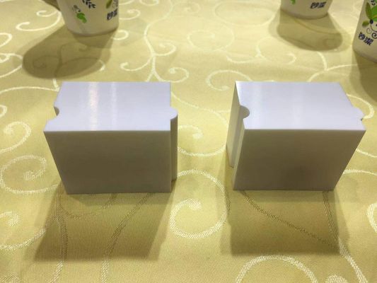 精密1300HV機械感知可能な陶磁器のブロックの立方体のジルコニアの陶磁器の部品