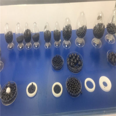 3.2g/cm3窒化珪素の陶磁器の球の極度の耐久性の産業陶磁器