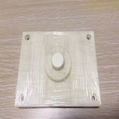密なアルミナ陶磁器ディスク滑らかな表面を機械で造るダイヤモンド